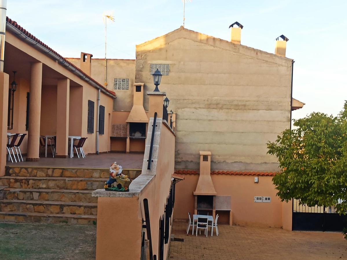 Casas Rurales Montemayor Casas de Lázaro Екстериор снимка
